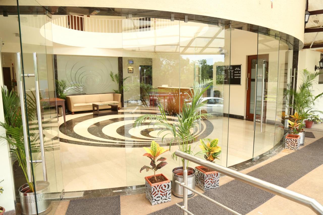 Hotel Vits Lonavala Exterior foto